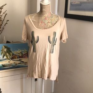 BNWT VS PINK SUPER SOFT TEE